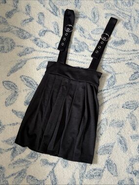 Forever 21 Black Pleated Suspender Pinafore Dress —- Size Small